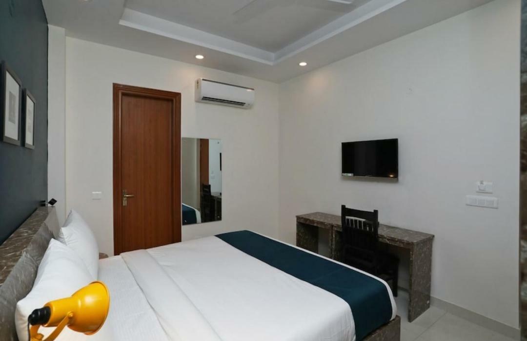 Hotel Galaxy Inn Gurgaon Eksteriør bilde