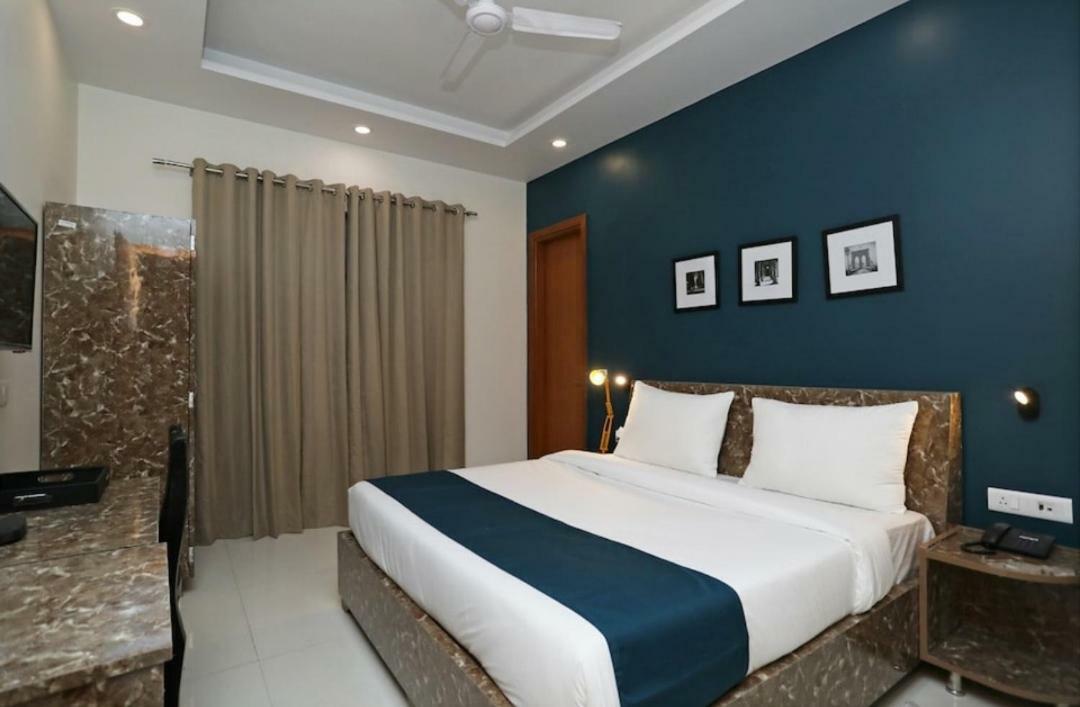 Hotel Galaxy Inn Gurgaon Eksteriør bilde
